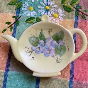 Vintage Tea Bag Caddy Holder / Hand
Painted Ceramic Tea Bag Holder
Trinket Dish.